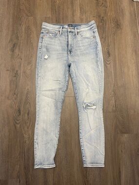 GAP Light Wash Distressed High-Rise Skinny Jeans